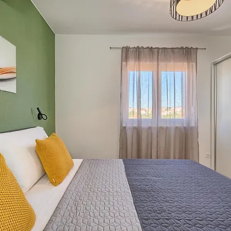 Mare's Place - Premium Seaview * スラティネ